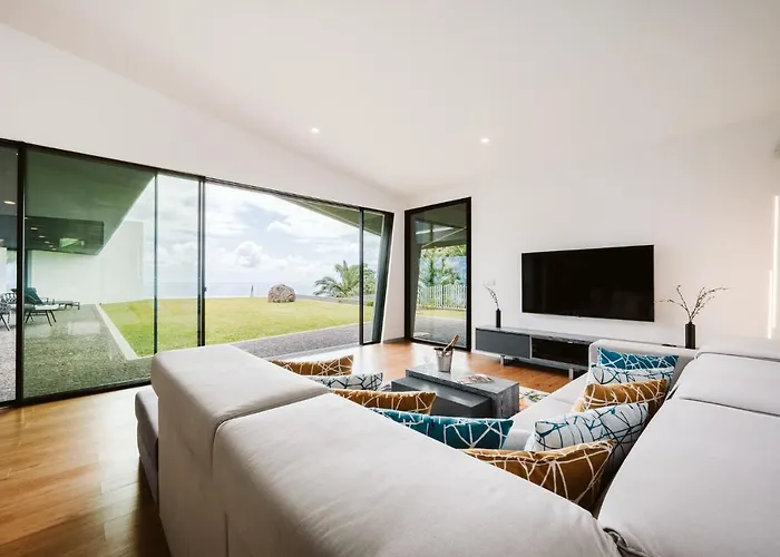 Vila Aguarelas With Pool By Stay Madeira Island