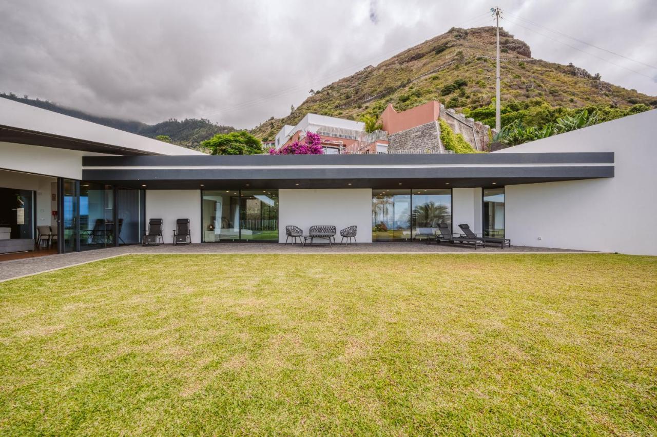 Aguarelas With Pool By Madeira Island *